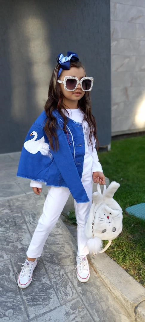 کت و بلوز و شلوار کتان طرح قو و کلاه و جوراب دخترانه ترک کد 2191 0d4e65a3-bec1-4ab3-9f63-74a6b72f7268.jpg