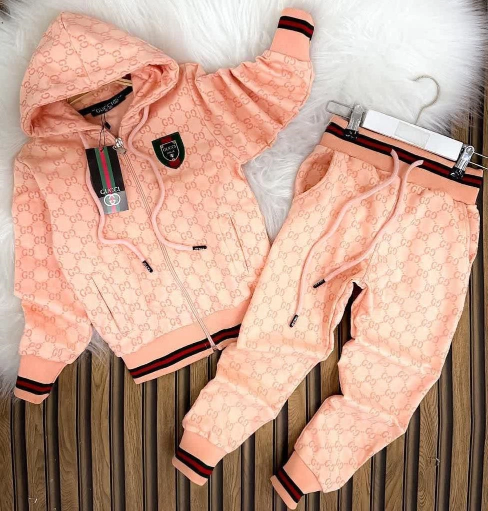 دوتیکه سویشرت شلوار گوچی 5رنگ جدید ترک کد 5245 12998614-e1be-434a-bcd5-f3c134a087a1.jpg