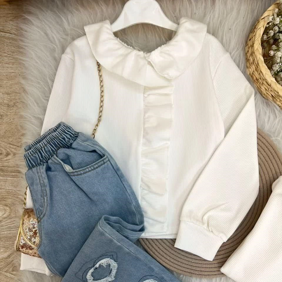 بلوز مجلسی یقه چین دار 4-12سال  کد 10377 15e05532-3418-44a1-8dc1-05cf5d9eb547.jpg