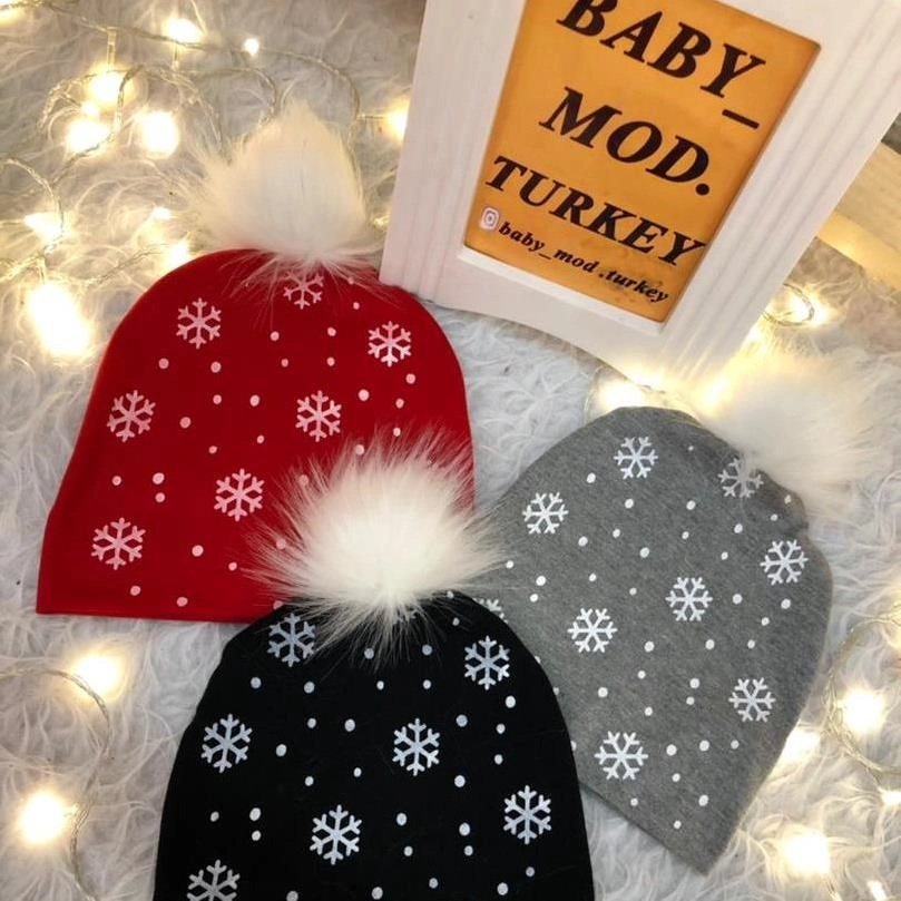 کلاه دو لایه نخ پنبه پوم دار طرح برف کد 1967 1dc0d243-a08d-4acf-9bbb-d019a467f8dc.jpg