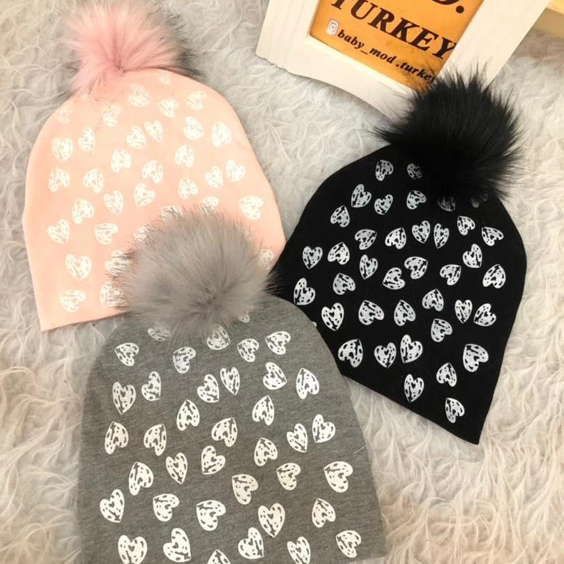 کلاه نخ پنبه دو لایه طرح قلب دخترانه کد 1998 340e117c-cad0-4f61-b4bb-51a1fc275841.jpg