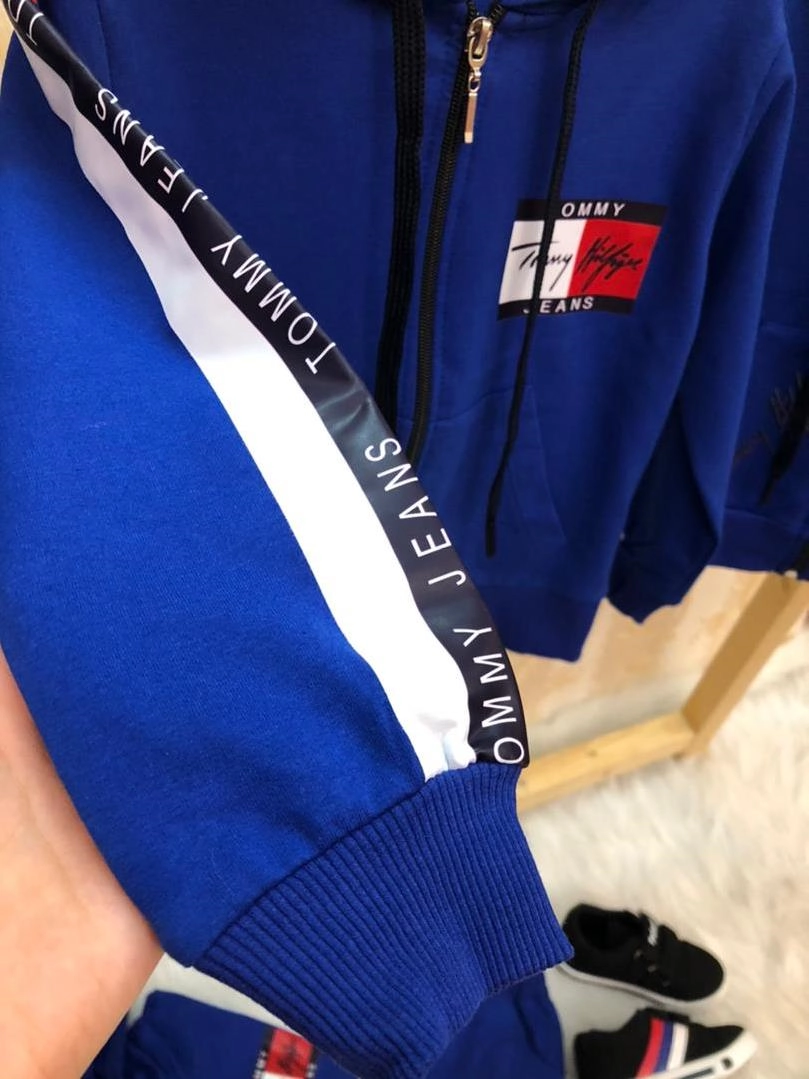 دو تیکه سویشرت شلوار tommy jeans پسرانه ترک کد 2598 5b14ac29-4a51-426c-a7e9-b09d3d6862db.jpg