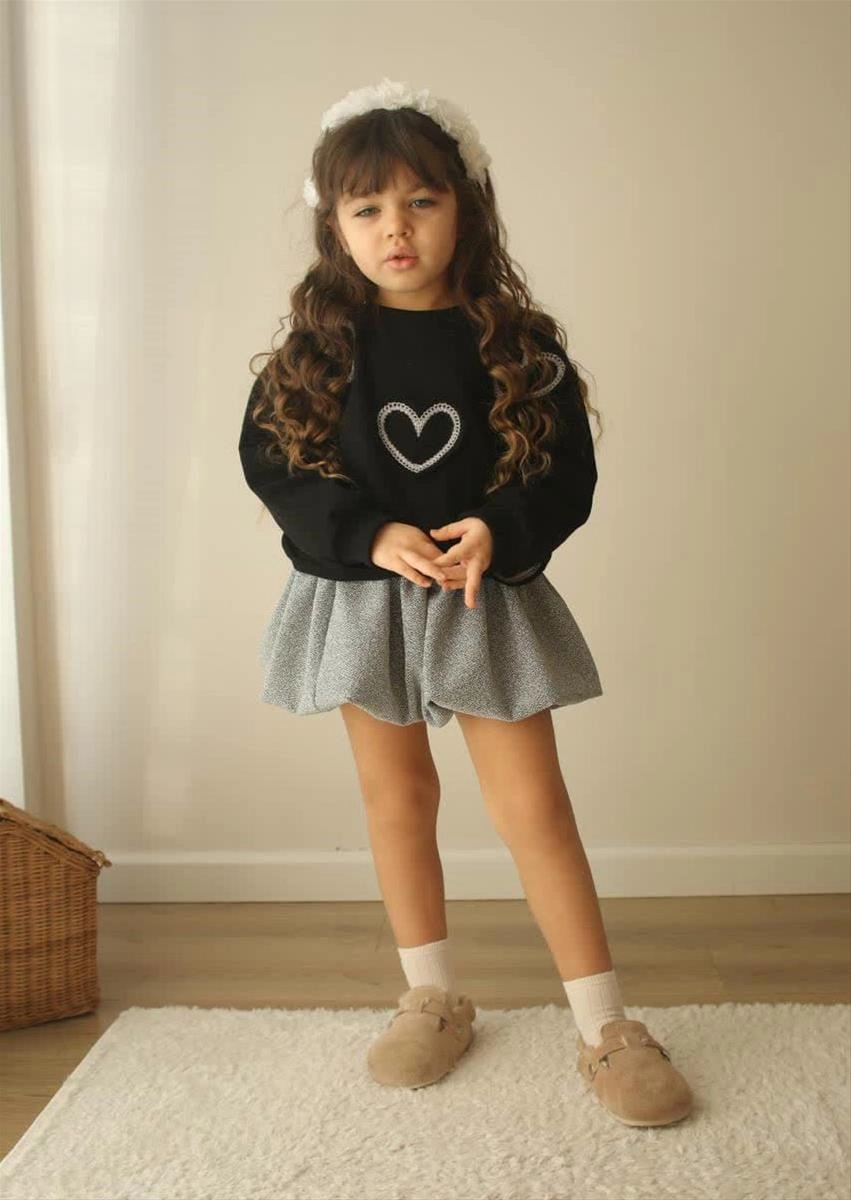 تکرار دوتیکه مجلسی  دورس دو نخ و  دامن ترک 3-10سال 6148 645caa97-97e0-4816-8989-d33f725223d0.jpg