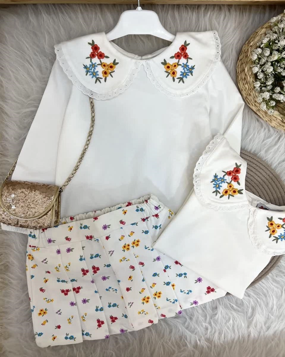 دوتیکه بلوز یقه گلدوزی و دامن  ترک کد 6378 825c0338-71e3-48f7-9ba0-320e64c6c584.jpg