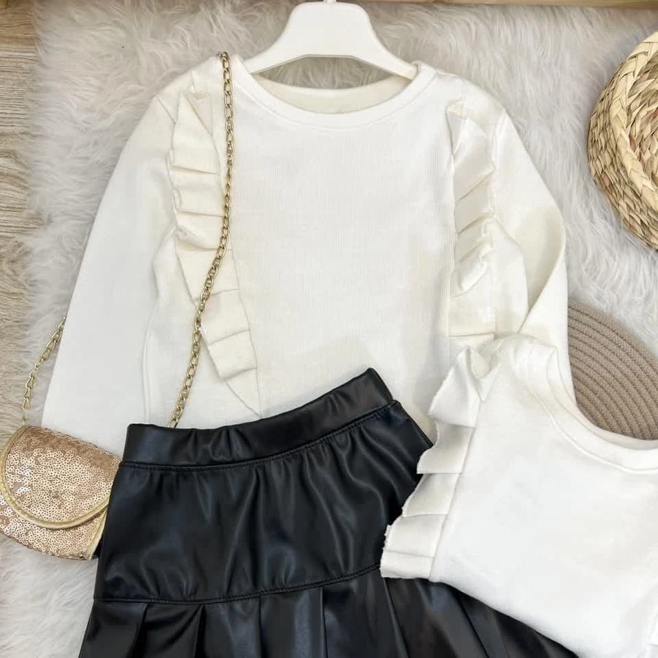 بلوز بغل چیندار دخترانه  3-9سال ترک کد 5435 87cf3179-b759-4582-af90-a9c2b657dc8d.jpg