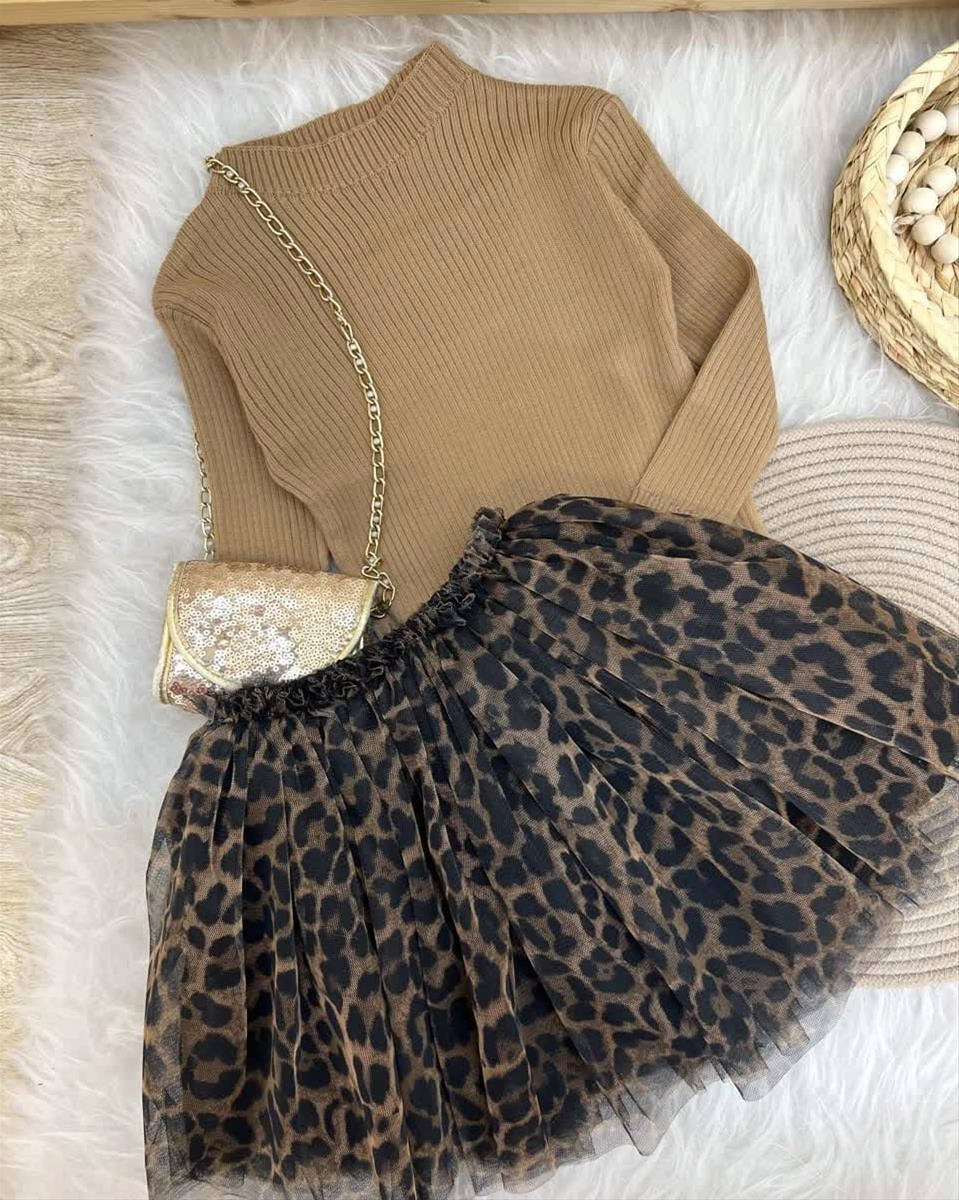 دوتیکه بلوز کبریتی و دامن استردار پفی ترک کد 6147 97275b8b-4bd5-41c7-8753-04d9440d9efd.jpg