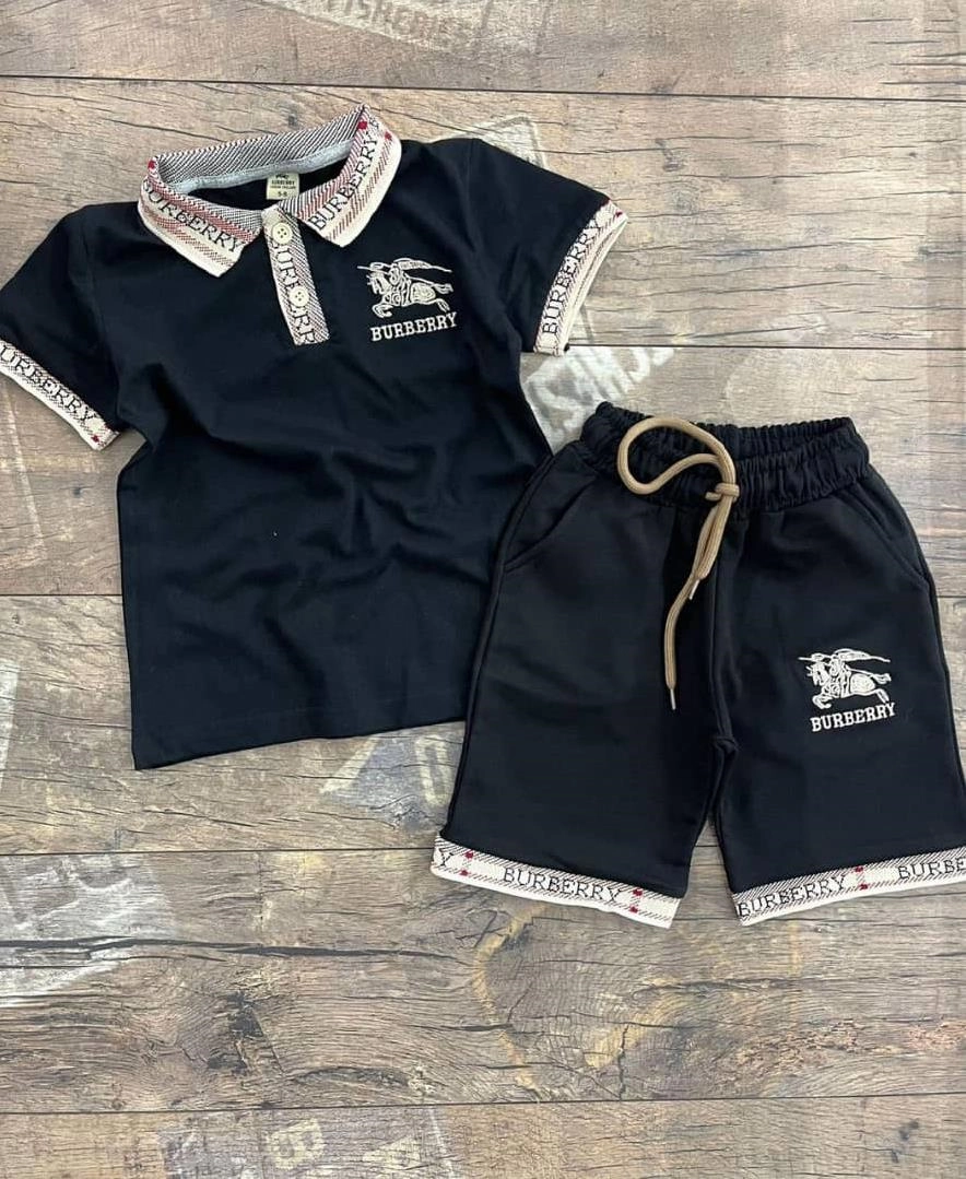 ست دوتیکه تیشرت و شلوارک بربری ترک کد 2870 a4fe2eae-62b6-4dfe-98f4-a94598aefb59.jpg