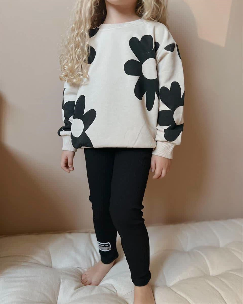 دوتیکه دورس و شلوار کبریتی گل بابونه ترک کد 10168 a53b5b9c-ccbe-4aef-ac38-1d529cd1cc9f.jpg