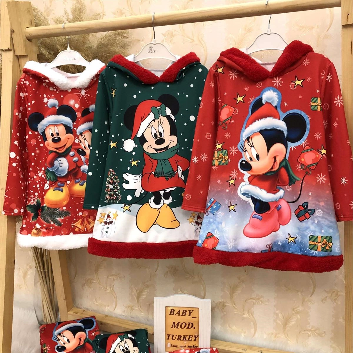 هودی بلند کرکدار میکی ترک کد 3951 a81777aa-7369-40fe-99ab-d0fbc632a074.jpg