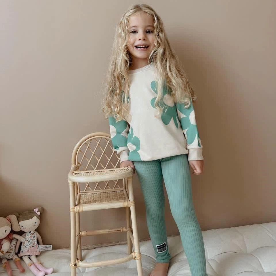 دوتیکه ست دورس و شلوار کبریتی گل بابونه ترک کد 9090 d826c135-78e3-4e29-a360-97d11c1a745f.jpg