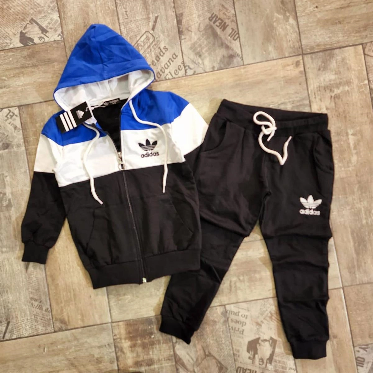 دو تیکه سویشرت شلوار ادیداس ترک کد 3679 d829e001-44e0-41df-ba27-8c211ca89cfa.jpg