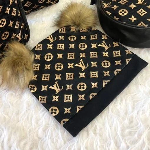 کلاه نخ پنبه دو لایه پوم دار ال وی دخترانه 1378 ebd01b28-4a9e-4da4-a3a2-a9d897277308.jpg