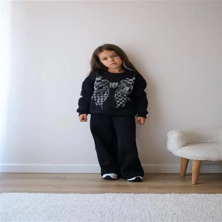 277c82e1-deb0-45ba-81bd-3034364e4de6.jpg