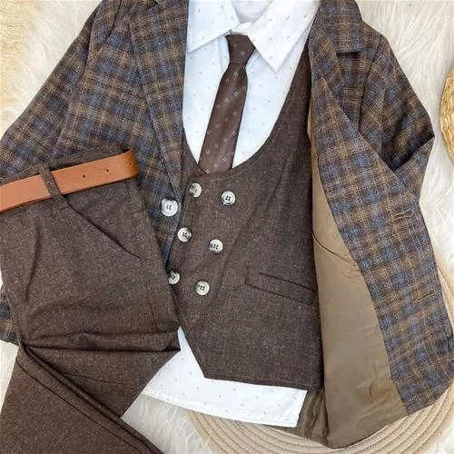 شش تیکه کت شلوار جلیقه پیراهن کراوات کمربند ترک کد 10344