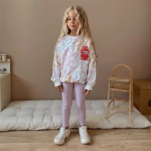 ست دوتیکه دورس و شلوار کبریتی  لبوبو و گل ترک کد 18352