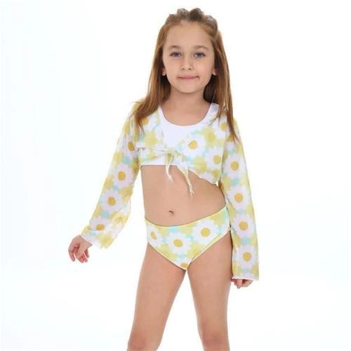 سه تیکه مایو رویه کراپ و شورتک ترک کد 5905