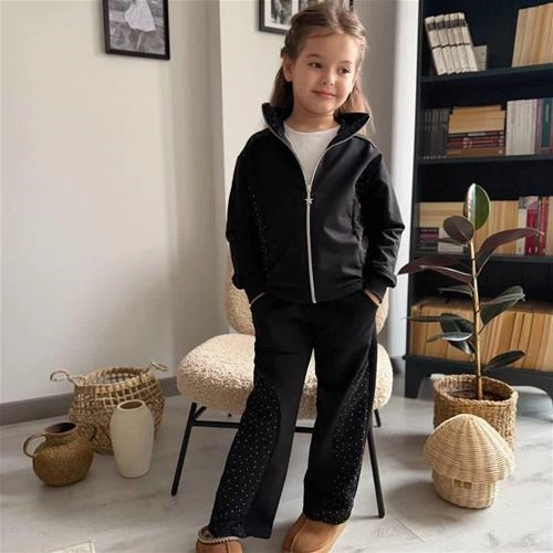 ست دوتیکه سویشرت شلوار  نگین دار ترک 4-12سال  کد 18963