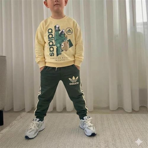 ست دوتیکه دورس شلوار دونخ ادیداس خرس ترک کد 18977