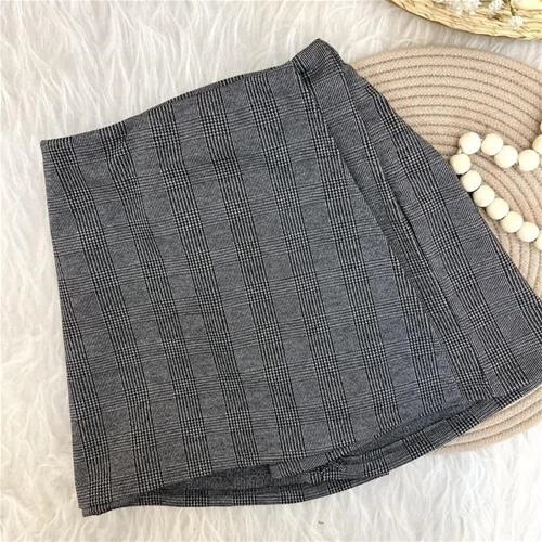 دامن شلوارکی شاین دار لمه  ترک  3-12سال کد 10381