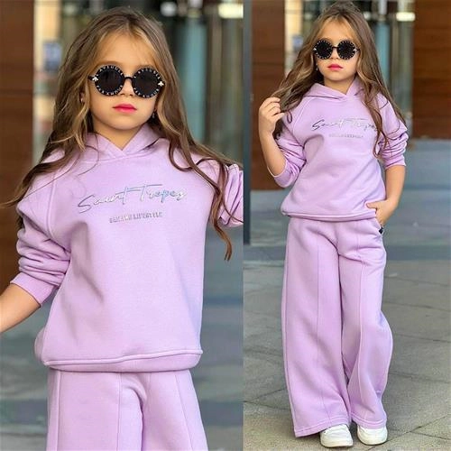 ست دوتیکه کرکدار هودی شلوار ترک کد 18708