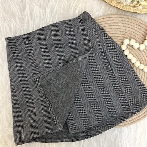 دامن شلوارکی شاین دار لمه  ترک  3-12سال کد 10381